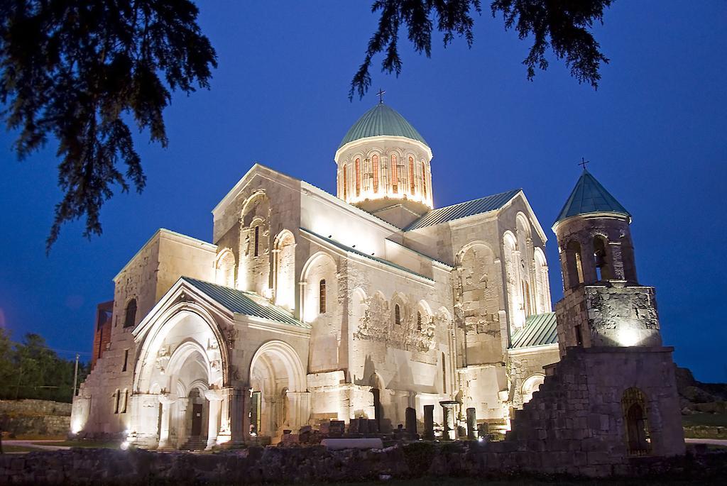 Giorgi'S Homestay Koetaisi Buitenkant foto