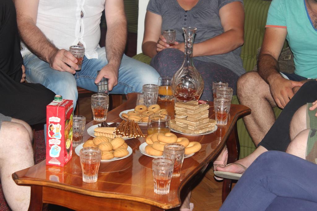 Giorgi'S Homestay Koetaisi Buitenkant foto