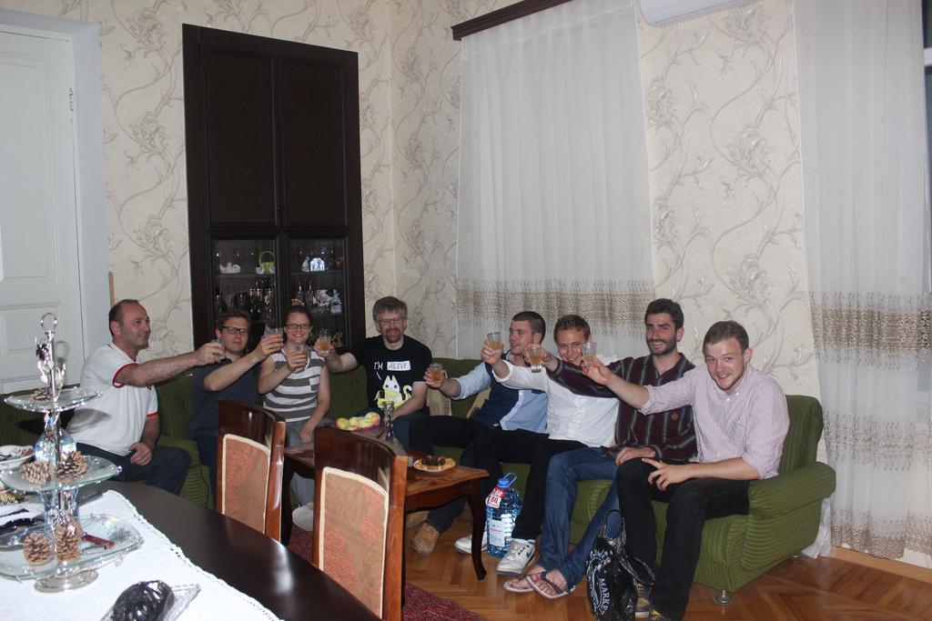 Giorgi'S Homestay Koetaisi Buitenkant foto