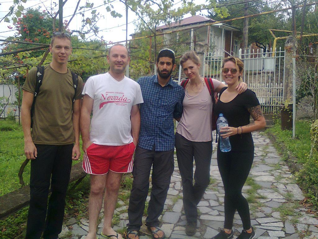 Giorgi'S Homestay Koetaisi Buitenkant foto