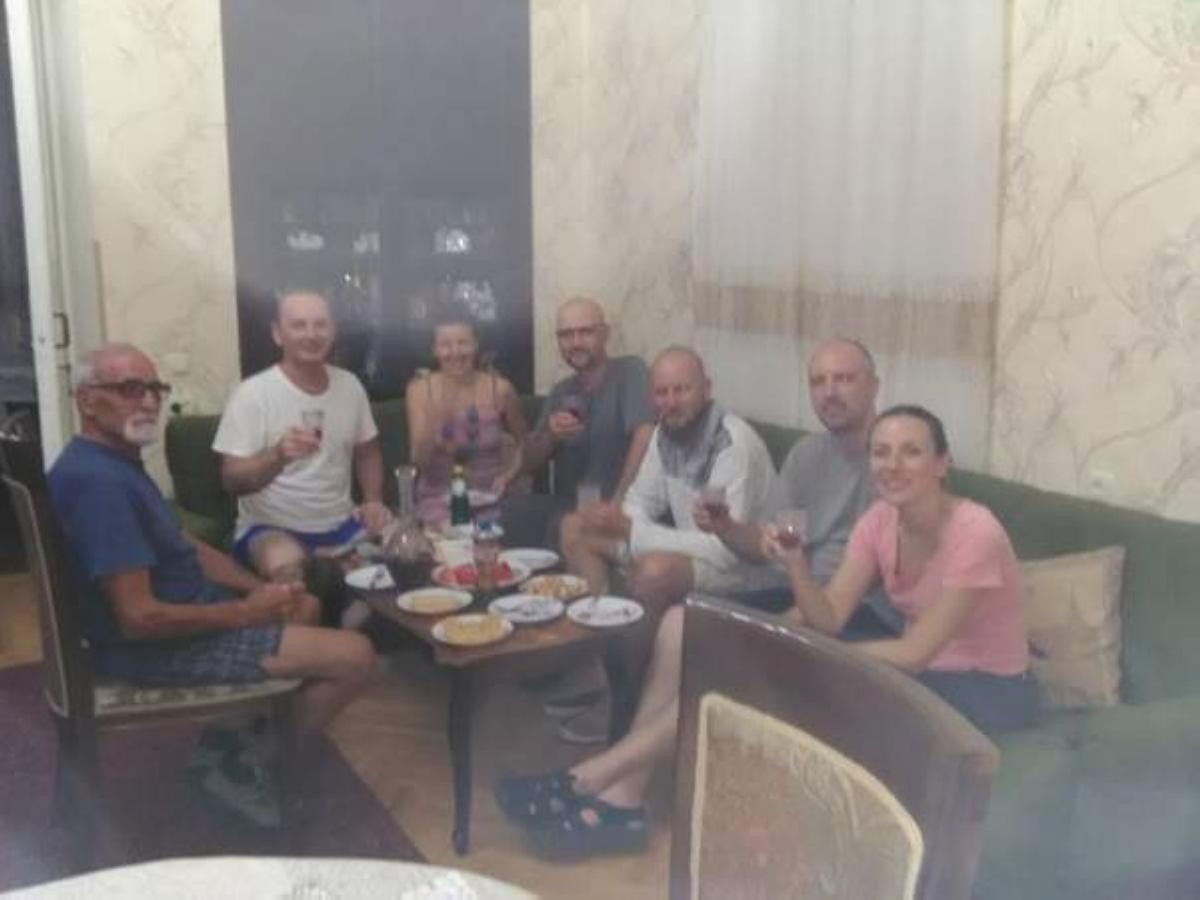 Giorgi'S Homestay Koetaisi Buitenkant foto