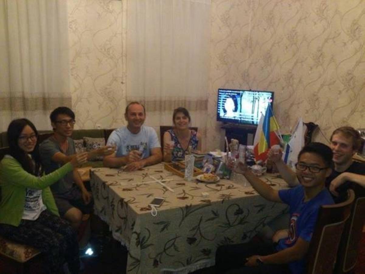 Giorgi'S Homestay Koetaisi Buitenkant foto