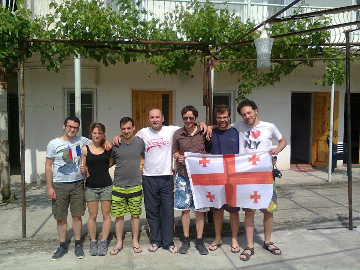 Giorgi'S Homestay Koetaisi Buitenkant foto